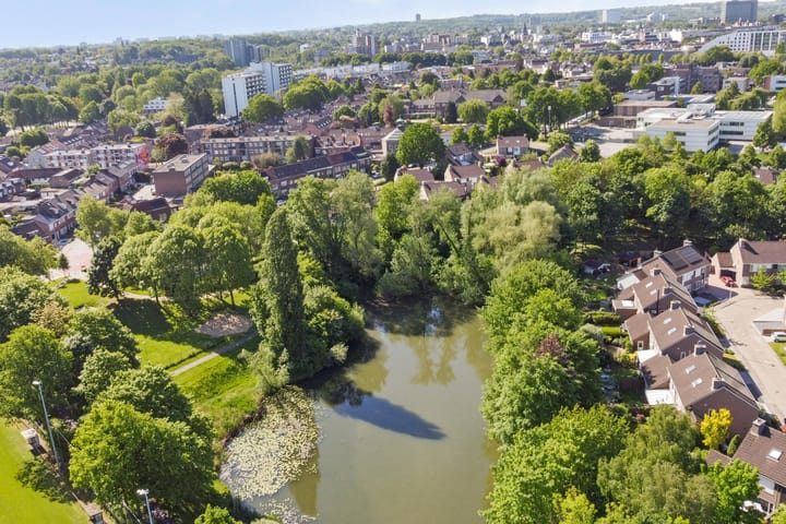 Foto 36 van L.T.M.-weg 104