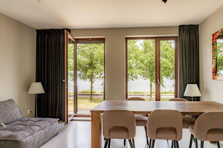 Foto 36 van Bert Haanstrakade 244