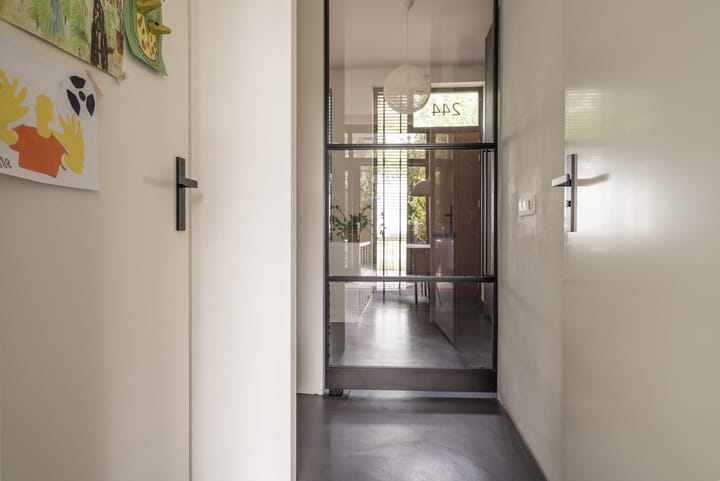 Foto 10 van Bert Haanstrakade 244