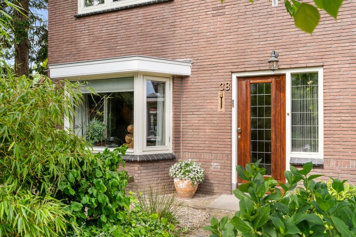 Foto 37 van Nassaulaan 38