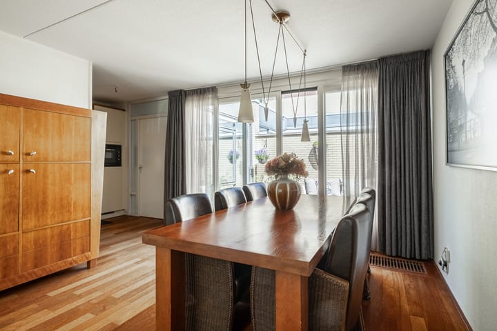 Photo 10 of Diezestraat 93