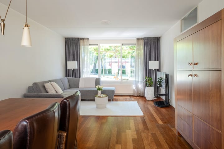 Photo 11 of Diezestraat 93