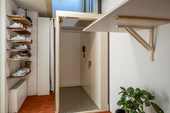 Photo 20 of Diezestraat 93