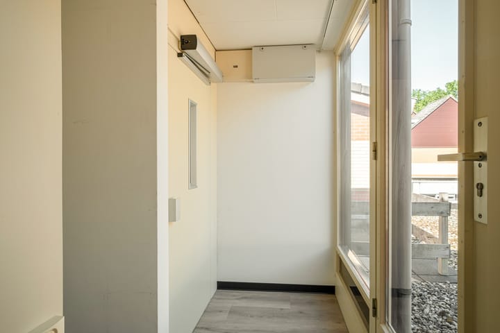 Photo 21 of Diezestraat 93