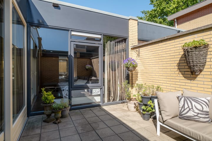 Photo 28 of Diezestraat 93