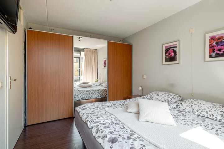 Photo 16 of Diezestraat 93