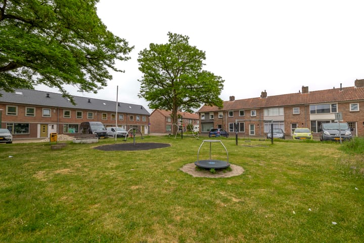 Foto 37 van Berndijksestraat 8