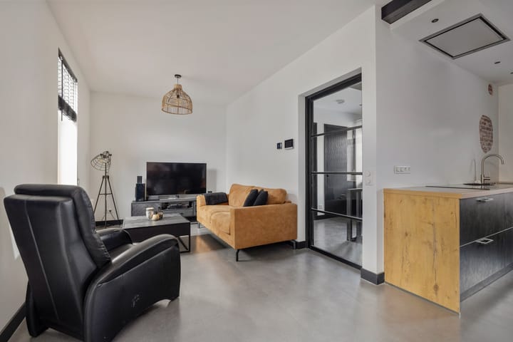 Foto 13 van Rechterstraat 11-A