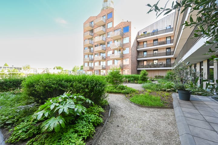 Foto 36 van Nijverheidsweg 42