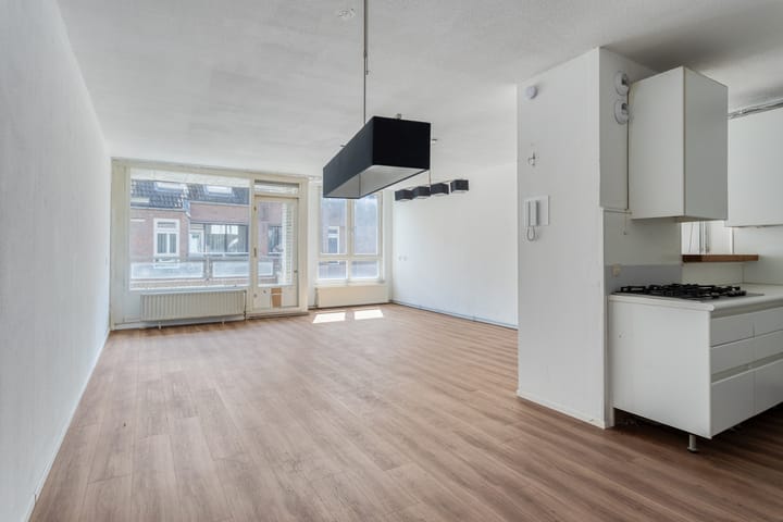 Foto 2 van Hoogbeeltplein 140