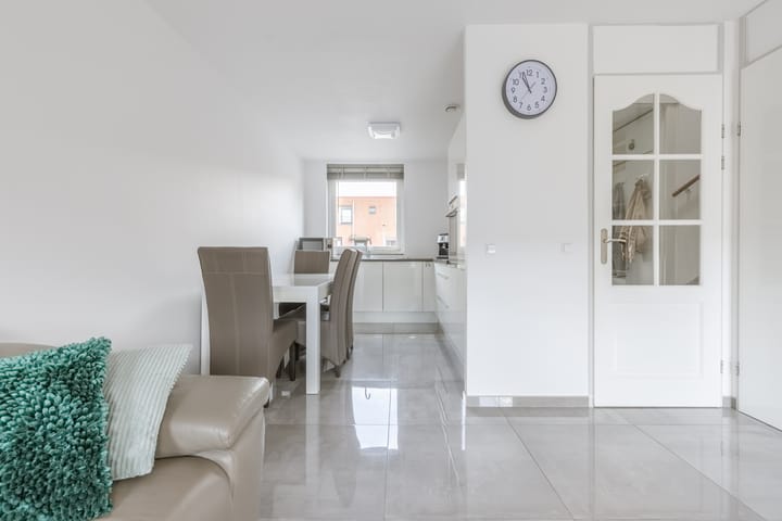 Foto 13 van Rumbastraat 93