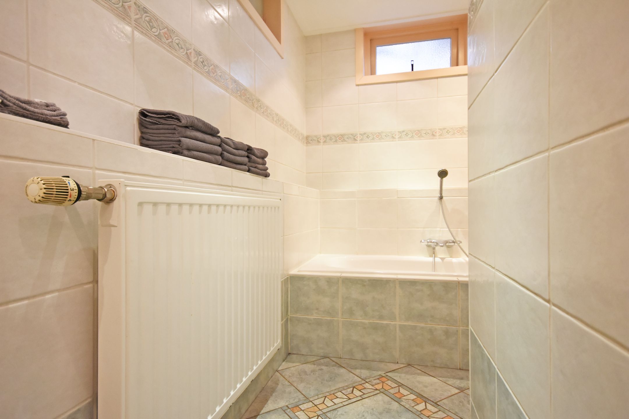 Foto 24 van Noordersingel 28