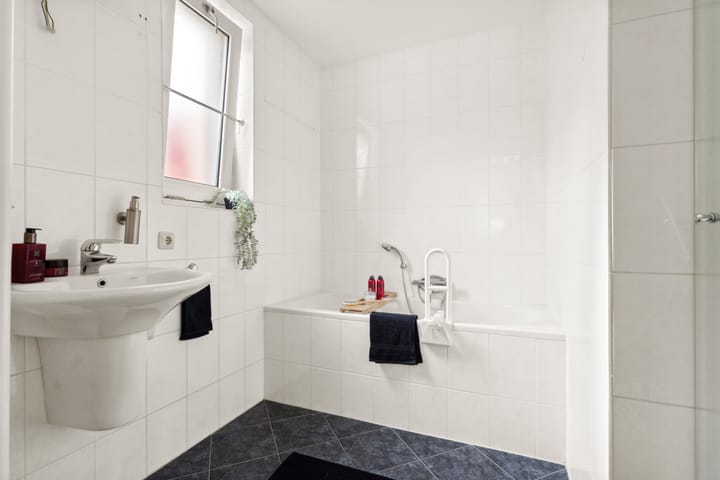 Foto 28 van Einsteinstraat 1