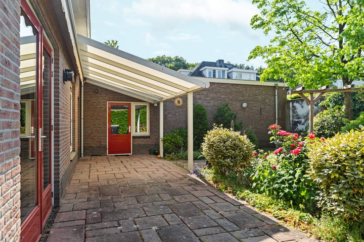 Foto 51 van Einsteinstraat 1