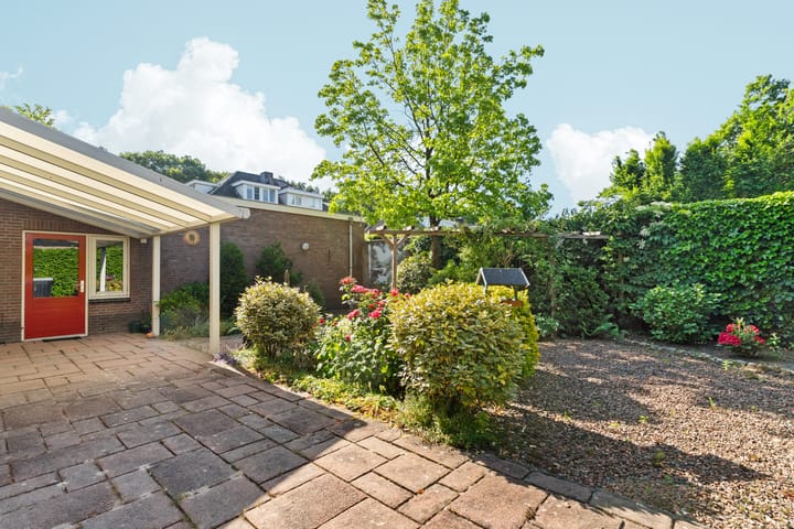 Foto 52 van Einsteinstraat 1