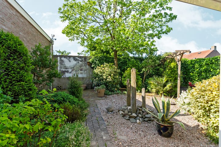 Foto 56 van Einsteinstraat 1