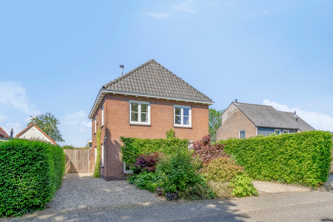 Foto 1 van Contre Escarpe 8