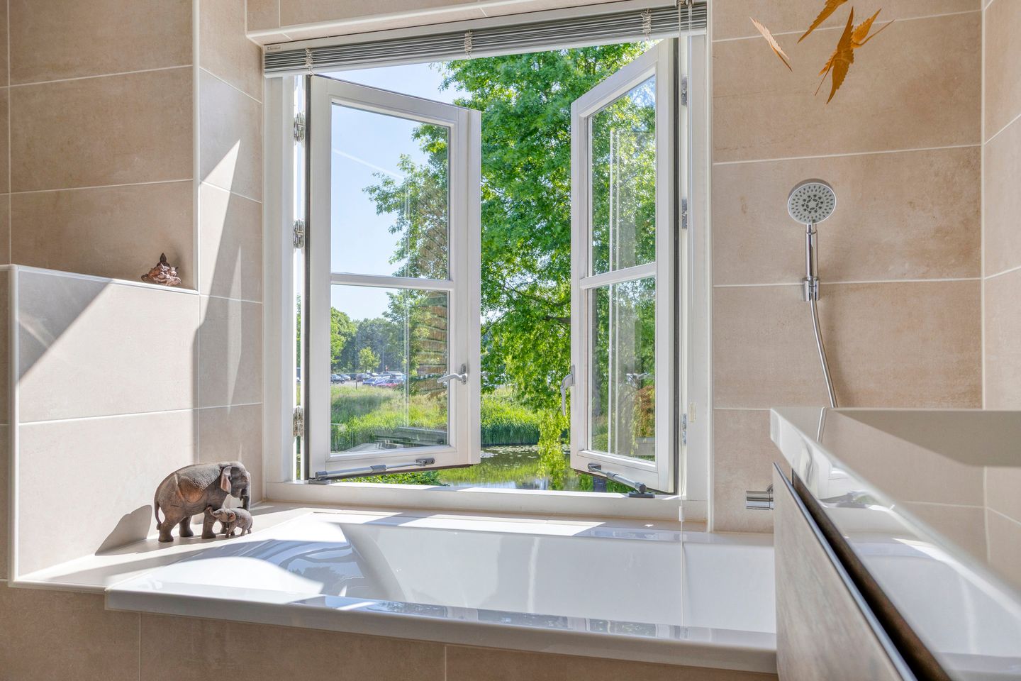 Foto 40 van Contre Escarpe 8