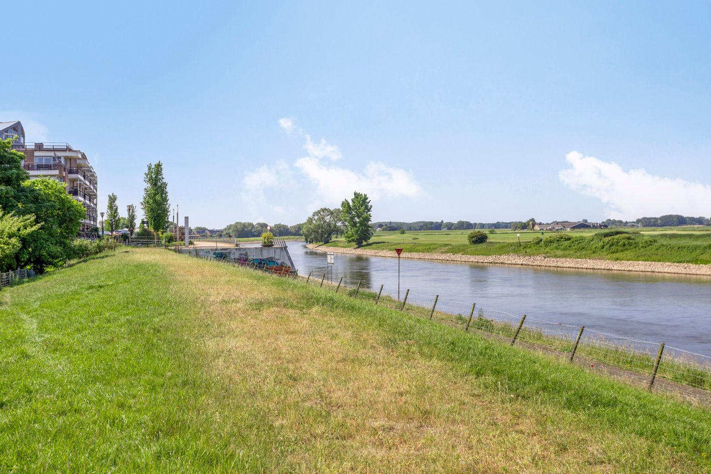 Foto 65 van Contre Escarpe 8