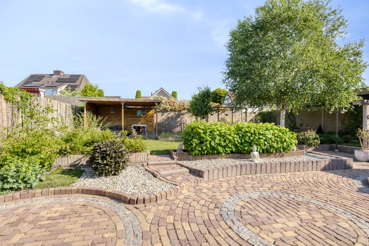 Foto 32 van Klein Zundertseweg 26