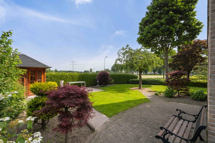 Photo 37 of Fresiastraat 15