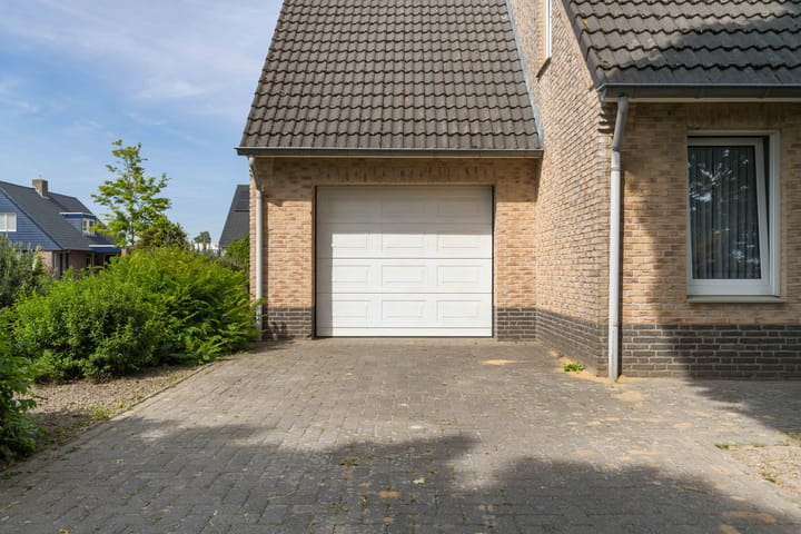 Photo 41 of Fresiastraat 15