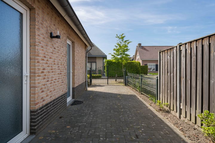 Photo 44 of Fresiastraat 15