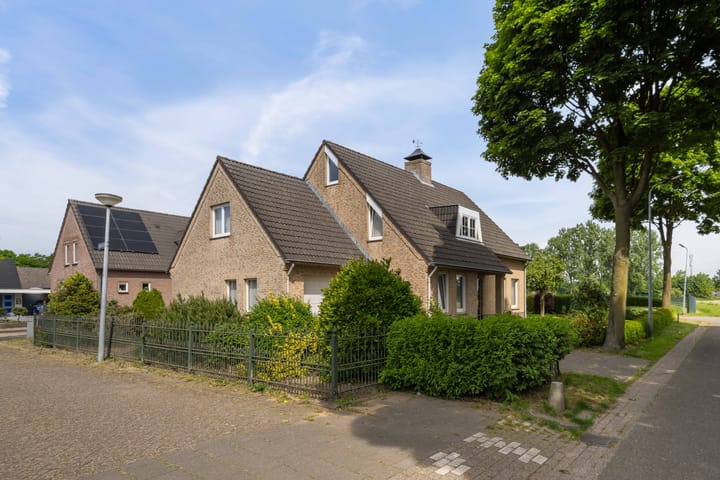 Photo 47 of Fresiastraat 15