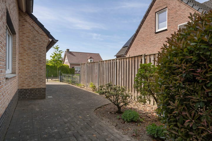 Photo 43 of Fresiastraat 15