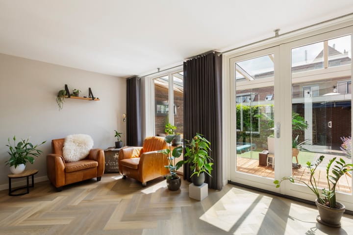 Foto 8 van Hannie Schaftstraat 39