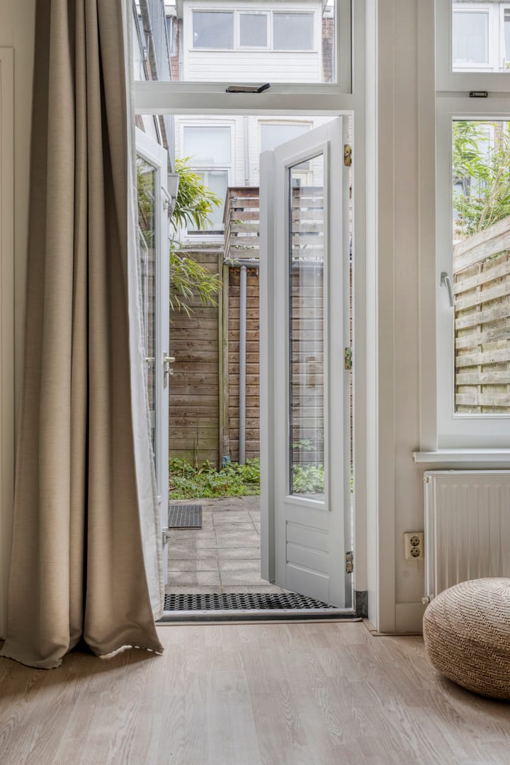 Foto 13 van Van Diemenstraat 4