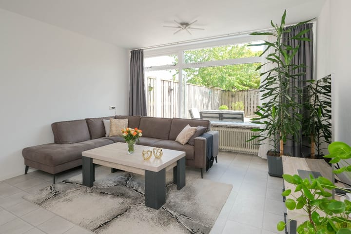 Foto 9 van Singraven 76