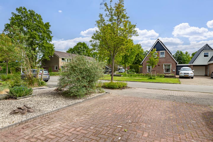 Foto 39 van H.J. van der Veenstrjitte 9