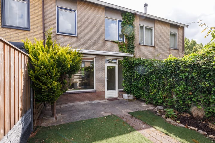 Foto 2 van Gipskruidweg 242