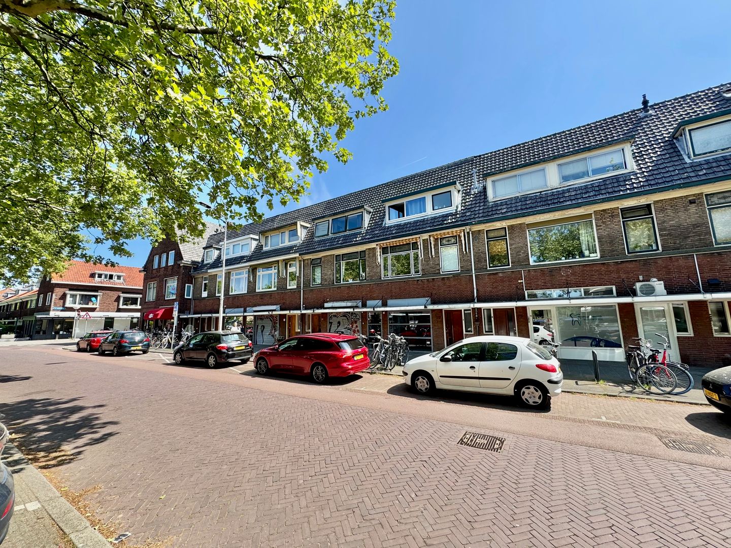 Bekijk foto 2 van Hof van Delftlaan 69-75