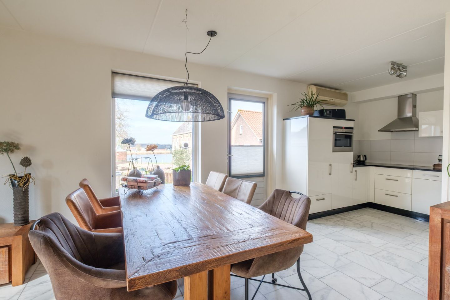 Foto 14 van Burgemeester Royerplein 3