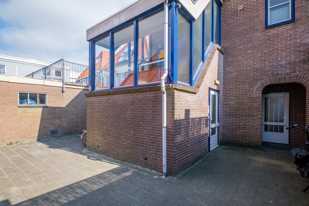 Foto 43 van Burgemeester Royerplein 3