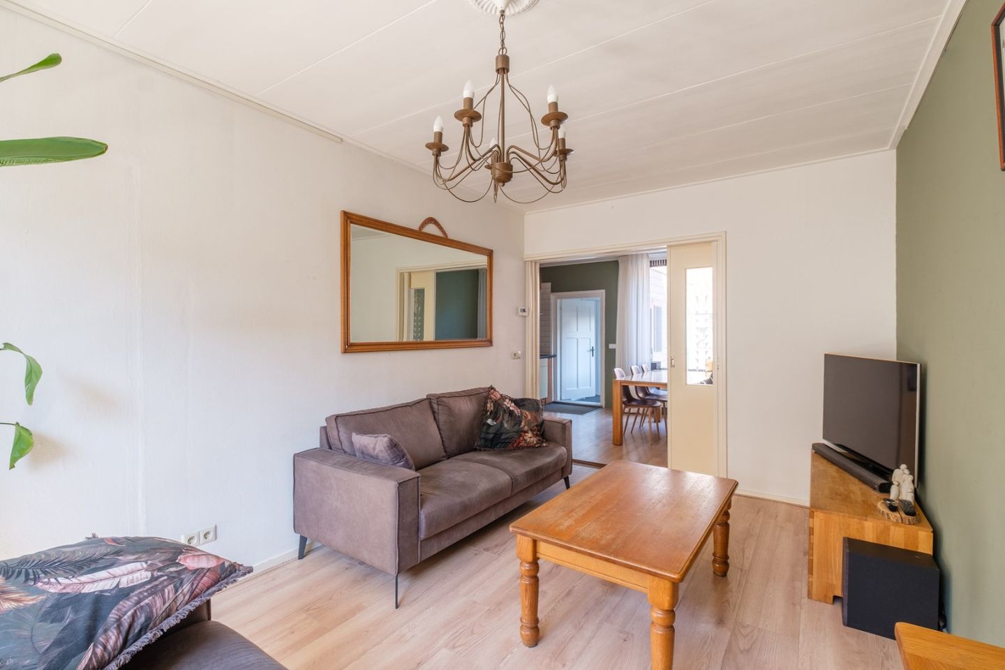 Foto 10 van Burg ten Veldestr 19