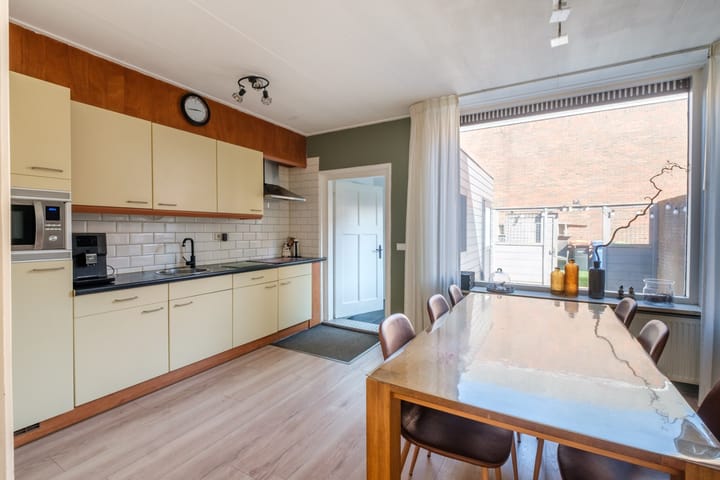 Foto 12 van Burg ten Veldestr 19