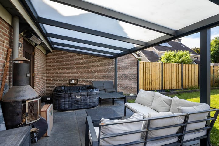 Foto 12 van Van Lintrehof 6