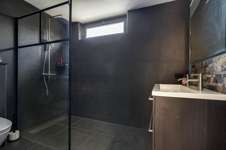 Foto 17 van Van Lintrehof 6