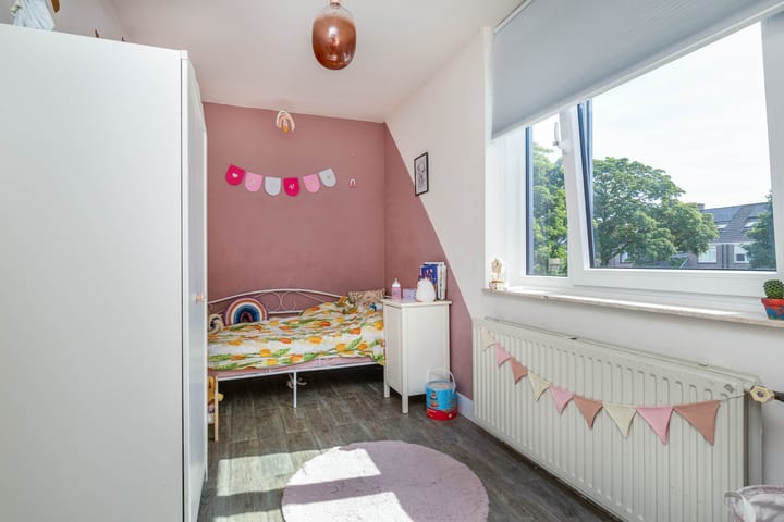 Foto 15 van Van Lintrehof 6