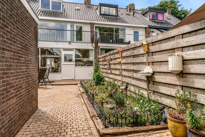 Foto 45 van Frederik Hendrikplantsoen 31