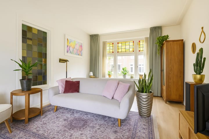 Foto 2 van Burgemeester van Tuyllkade 128