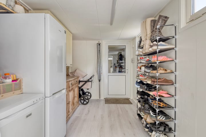 Photo 13 of Van Hogendorpweg 6