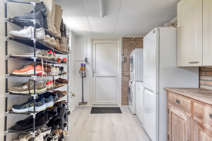 Photo 14 of Van Hogendorpweg 6