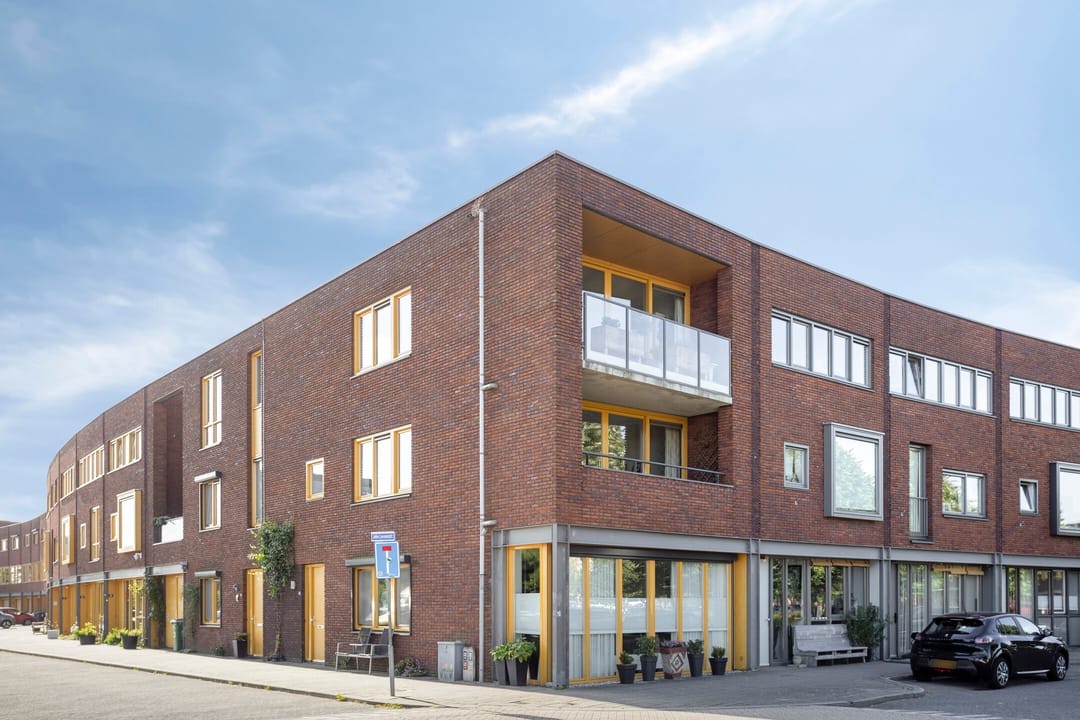 Foto 1 van John Lennonstraat 39