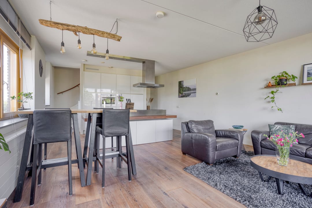 Foto 7 van John Lennonstraat 39