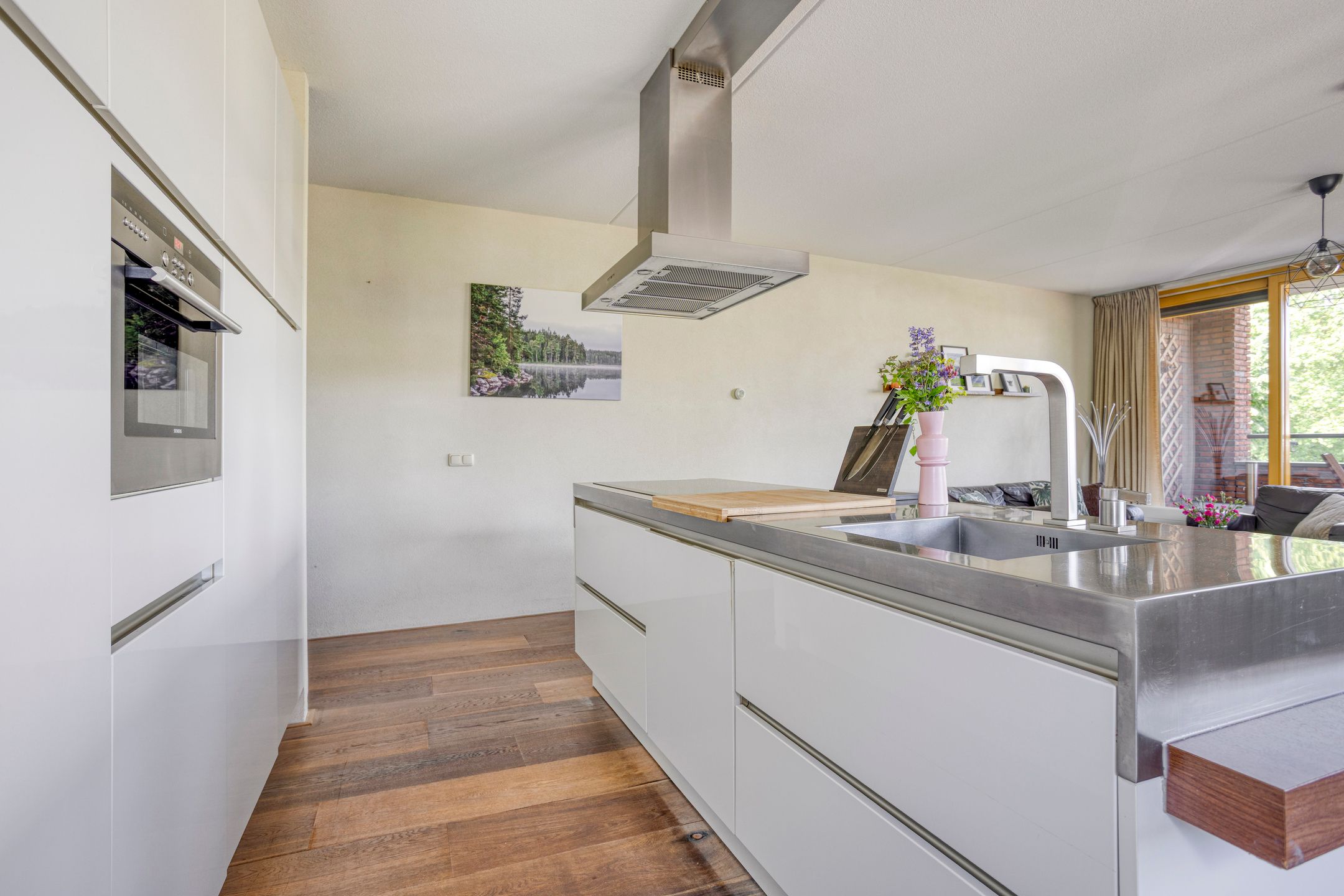 Foto 9 van John Lennonstraat 39