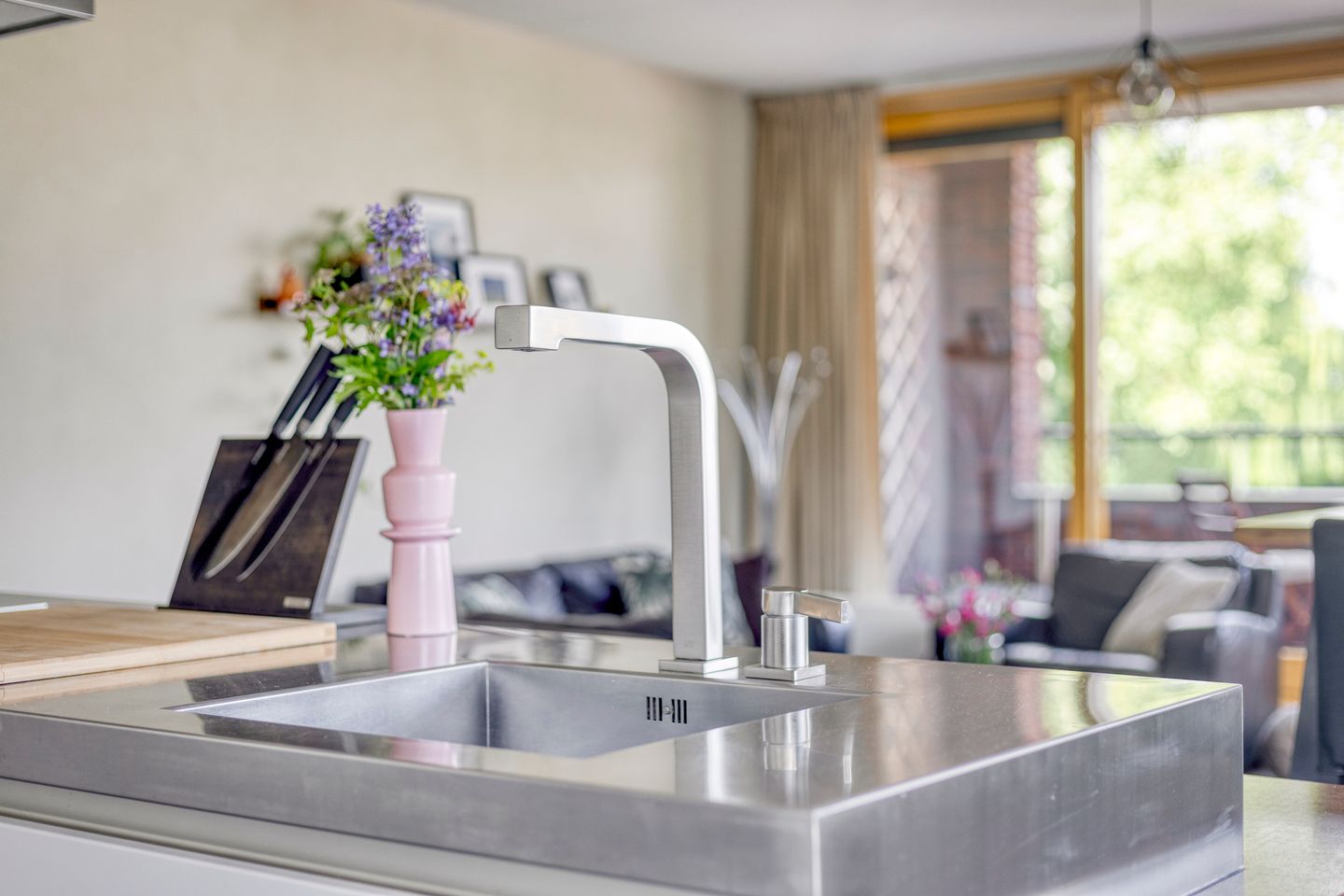 Foto 10 van John Lennonstraat 39